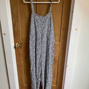 Floral Black and White Jumpsuit (GAP 14 tall)